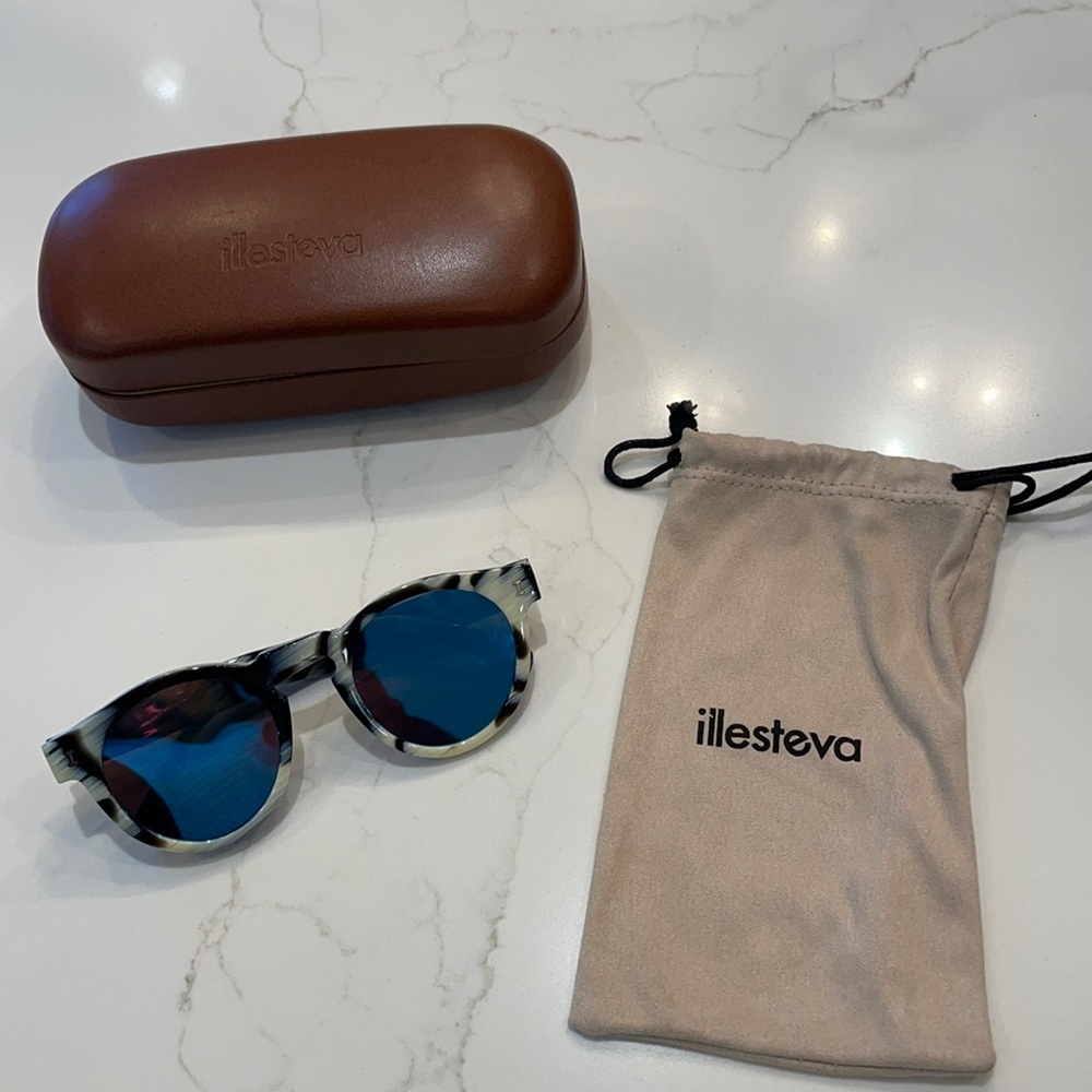 Like new Illesteva Leonard Sunglasses